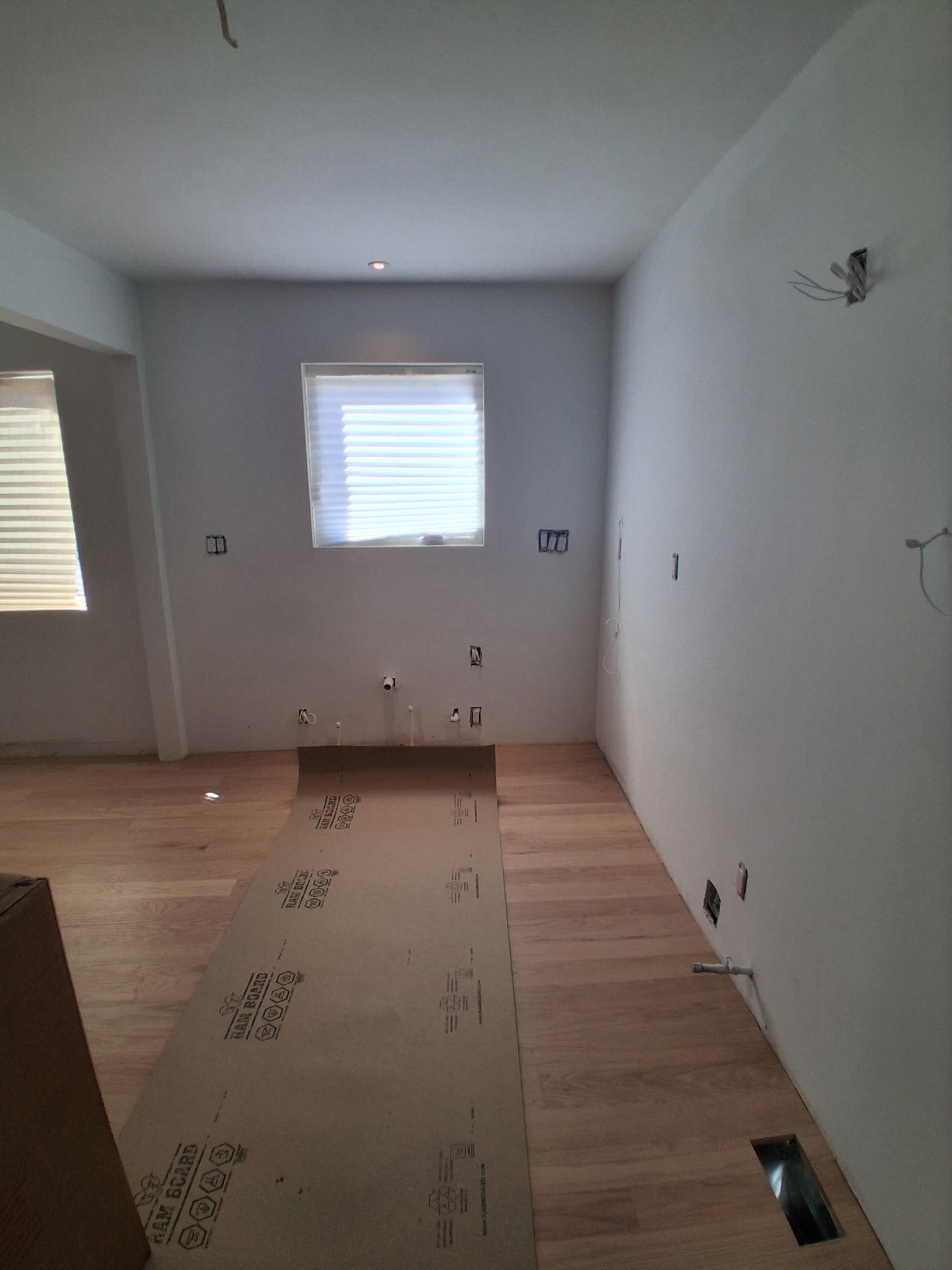 Custom Kitchen Cabinet Installation